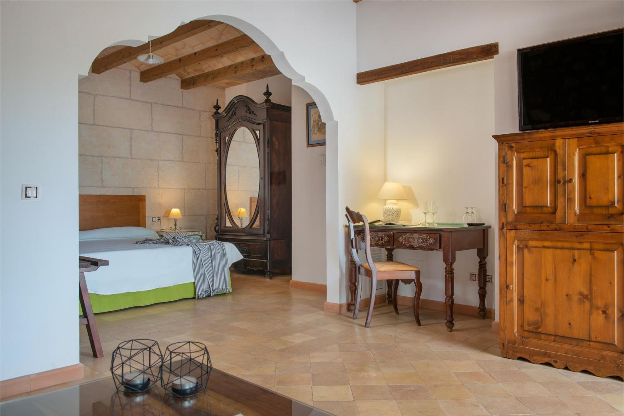 Finca Hotel Can Canals & Spa 캄포스 외부 사진